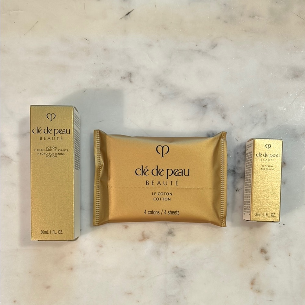Clé de Peau Beauté Skincare Set